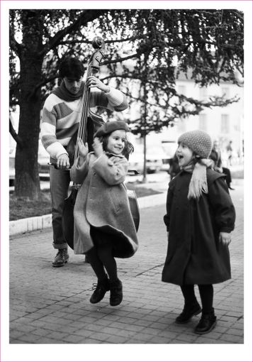 Sabato inaugura "Fermati attimo”, la mostra fotografica di Gianni Petronio Sabato inaugura "Fermati attimo”, la mostra fotografica di Gianni Petronio