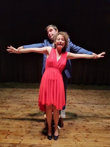 Compagnia Teatro di Tela in un'esibizione nel 2023