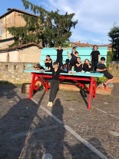 Un saggio dei ragazzi di Dogliani Un saggio dei ragazzi di Dogliani