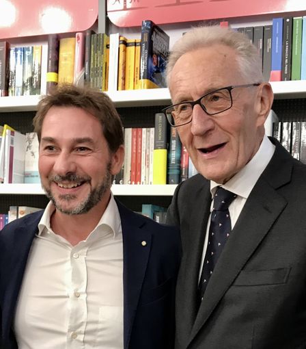 Backstage: questa sera alle 21 Beppe Ghisolfi presenta il nuovo romanzo di Gian Maria Aliberti Gerbotto, in cui ha il ruolo della “vittima”