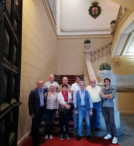 Delegati Fiaf in visita ad Alba in vista del congresso nazionale di fotografia Delegati Fiaf in visita ad Alba in vista del congresso nazionale di fotografia