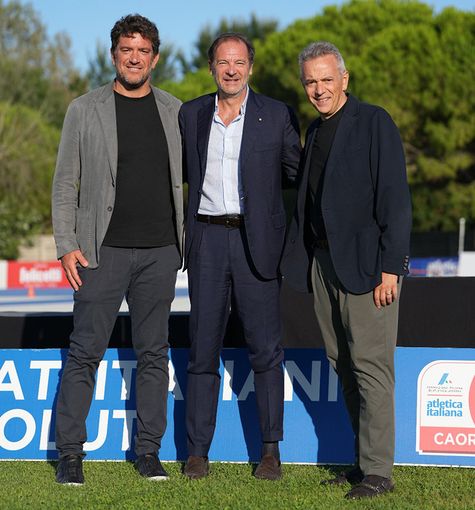 Da sinistra: Stefano Mei - presidente Fidal, Maurizio Stroppiana - vicepresidente Sport Gruppo Mondo, Giampaolo Gola - sales manager Italia Da sinistra: Stefano Mei - presidente Fidal, Maurizio Stroppiana - vicepresidente Sport Gruppo Mondo, Giampaolo Gola - sales manager Italia