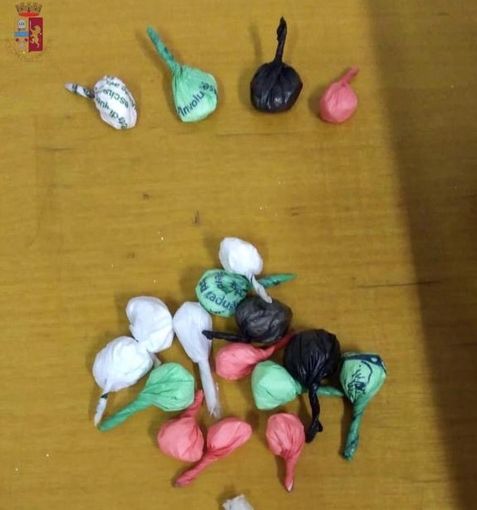 "Operazione Taxi diablo": giovane coppia consegnava dosi di cocaina a domicilio tra Cuneo e Savigliano