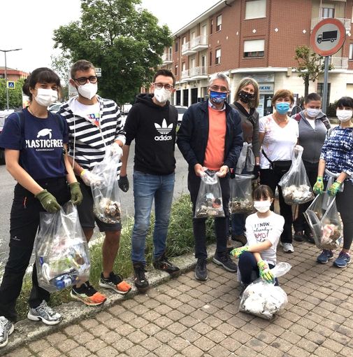 Alba ripulisce i suoi sentieri turistici: oltre cento volontari alla “45 call to action”