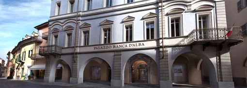 Incontro con Andrea Beretta ad Alba sul ruolo ecologico delle piante secolari Incontro con Andrea Beretta ad Alba sul ruolo ecologico delle piante secolari