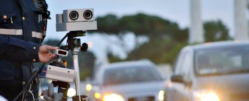 Domenica di controlli sulla tangenziale di Bra: nove patenti ritirate Domenica di controlli sulla tangenziale di Bra: nove patenti ritirate