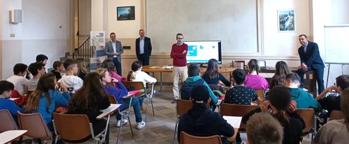 A Pinerolo una speciale lezione di “educazione finanziaria” curata da Banca di Cherasco A Pinerolo una speciale lezione di “educazione finanziaria” curata da Banca di Cherasco