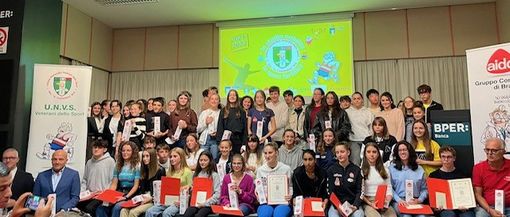 Una partecipata premiazione del progetto "Lo sport fortifica, lo studio nobilita" in una passata edizione