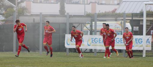 (foto a lusso) (foto a lusso)