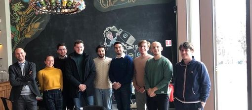 I partecipanti al tavolo "Giovani e Istruzione"