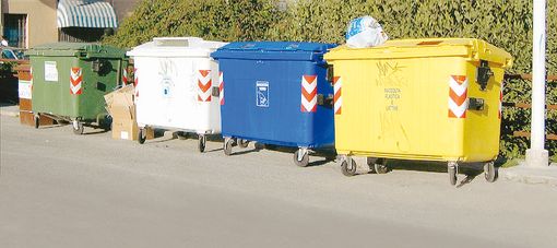 Cassonetti e polemiche ad Alba: la commissione Ambiente boccia la richiesta del centrodestra Cassonetti e polemiche ad Alba: la commissione Ambiente boccia la richiesta del centrodestra