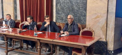 Il tavolo dei relatori