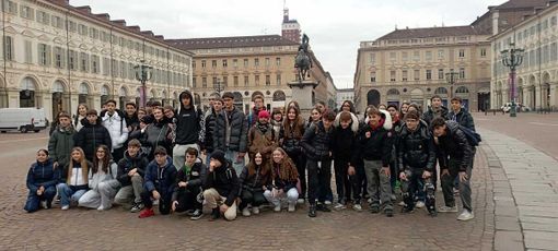 Dall'intelligenza artificiale alla Torino romana: gli studenti dell'Arimondi-Eula esplorano il capoluogo