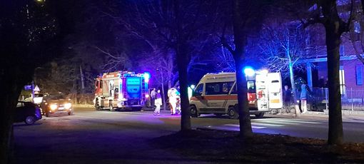 Auto finisce contro  un muro a Dogliani, 19enne ferito lievemente