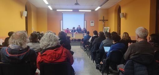 "La rotta balcanica" ha aperto la rassegna "Diritti dove?" del tavolo intercultura di Fossano "La rotta balcanica" ha aperto la rassegna "Diritti dove?" del tavolo intercultura di Fossano