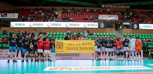 Il Cuneo Volley contro la violenza al fianco dello Zonta Club
