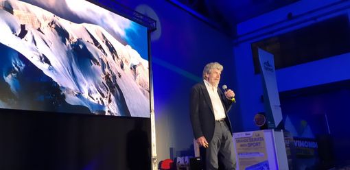 Un momento della serata andata in scena ieri nel padiglione interno alla Lagnasco Fruit