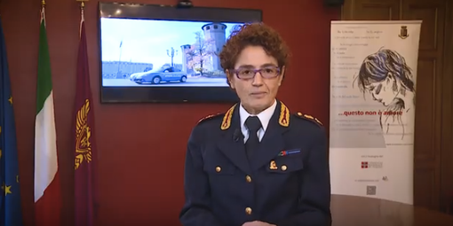 La Polizia di Stato e il Consiglio Regionale de Piemonte per il 25 novembre La Polizia di Stato e il Consiglio Regionale de Piemonte per il 25 novembre