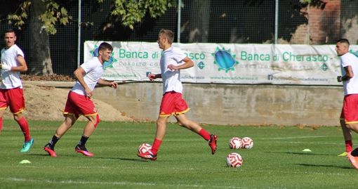 Un immagine di repertorio del momento di riscaldamento del Bra, squadra militante in serie D - Foto A. Lusso