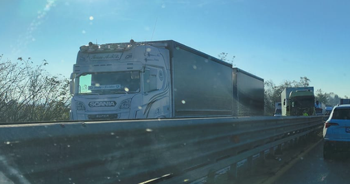 Immagini postate in un gruppo Facebook astigiano Immagini postate in un gruppo Facebook astigiano