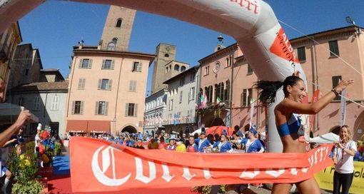 Tra un mese esatto, ad Alba, la "Corri sotto le torri"