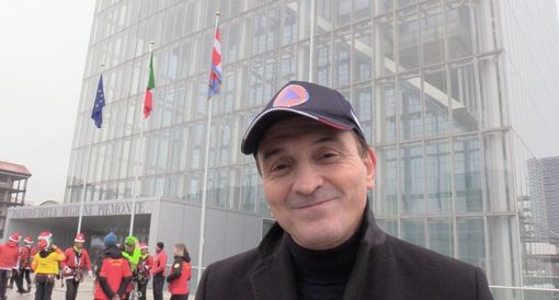 Gli auguri di Natale del presidente Cirio: "Passate le feste con le persone che amate" [VIDEO]