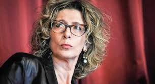 Nella sala Conferenze della Banca D'Alba incontro con l'on. Anna Rossomando Nella sala Conferenze della Banca D'Alba incontro con l'on. Anna Rossomando