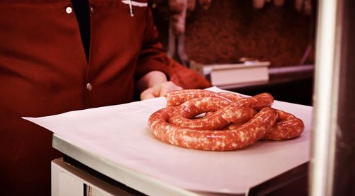 Solfiti nella Salsiccia: l'appello rivede condanna a macellaio braidese. Per lui una multa di 300 euro