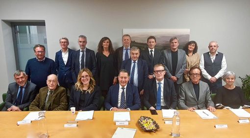 Foto di gruppo al termine della seduta del Consiglio direttivo ACA Foto di gruppo al termine della seduta del Consiglio direttivo ACA