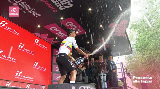 Jhonatan Narvarez vince la Venaria-Torino, ma è Pogacar show sullo strappo di San Vito