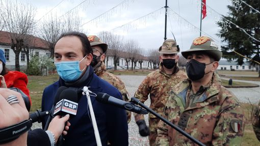 Il governatore Cirio insieme al generale Francesco Paolo Figliuolo, questa mattina alla Caserma Vian di Cuneo Il governatore Cirio insieme al generale Francesco Paolo Figliuolo, questa mattina alla Caserma Vian di Cuneo