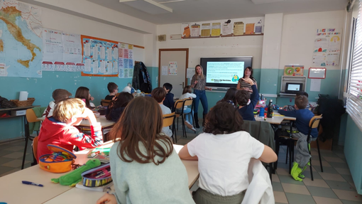 Carrù, via al progetto di educazione finanziaria nelle scuole di Banca Alpi Marittime Carrù, via al progetto di educazione finanziaria nelle scuole di Banca Alpi Marittime