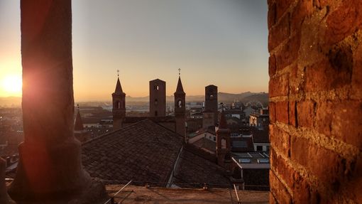 San Valentino sul campanile della cattedrale di Alba: visite guidate per celebrare la festa degli innamorati San Valentino sul campanile della cattedrale di Alba: visite guidate per celebrare la festa degli innamorati
