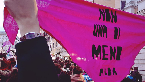 Non Una di Meno: il comitato albese in corteo, contro la violenza di genere