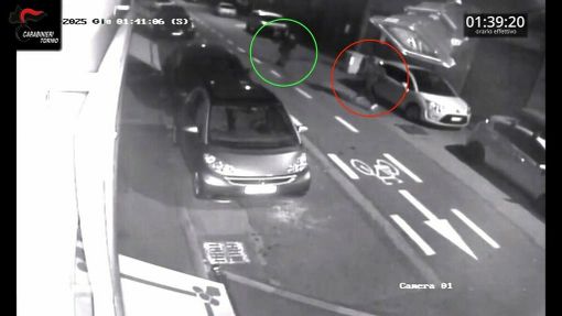 Un’ora di attesa sotto casa di Veronese, poi l’agguato: le immagini che incastrano Nicastri [VIDEO]
