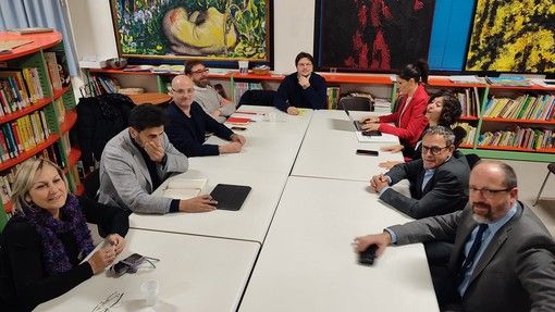 Regionali, ancora un rinvio tra PD e 5 Stelle: "Divergenze su alcuni temi come la sanità" Regionali, ancora un rinvio tra PD e 5 Stelle: "Divergenze su alcuni temi come la sanità"