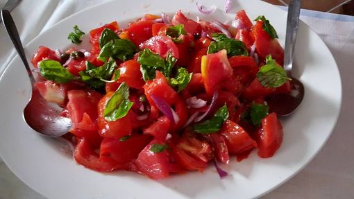 Agosto non è solo mare, montagne e viaggi, ma anche gusto Agosto non è solo mare, montagne e viaggi, ma anche gusto