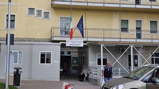 "Dopo una vita di lavoro e contributi versati, per la Sanità pubblica mio marito è stato un disturbo"