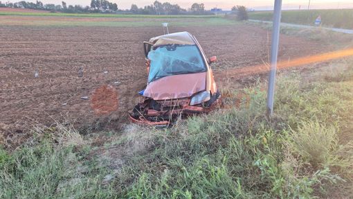 Magliano Alpi, grave incidente sulla Sp 191: tre feriti, uno intrappolato nell’auto Magliano Alpi, grave incidente sulla Sp 191: tre feriti, uno intrappolato nell’auto