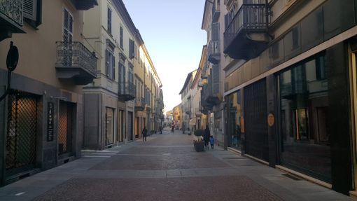 Piemonte, misure più strette per le festività pasquali: niente seconde case e supermercati chiusi