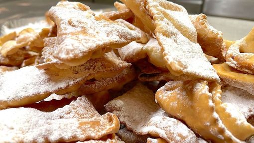 La vera storia delle bugie di Carnevale, un dolce dalla ricetta secolare