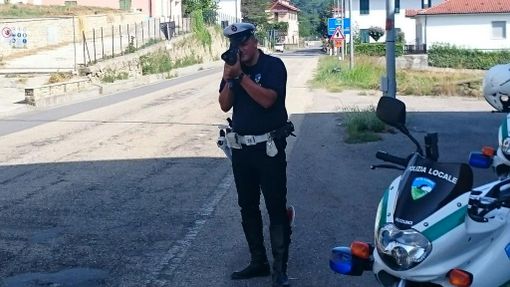 Controlli in Alta Langa, multati sei automobilisti e sequestrato un motociclo Controlli in Alta Langa, multati sei automobilisti e sequestrato un motociclo