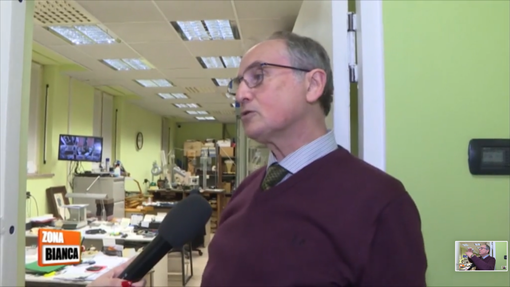 Mario Roggero nel servizio della trasmissione di Rete 4