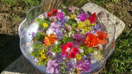 La leggenda dell’acqua di San Giovanni: ecco come e quando prepararla