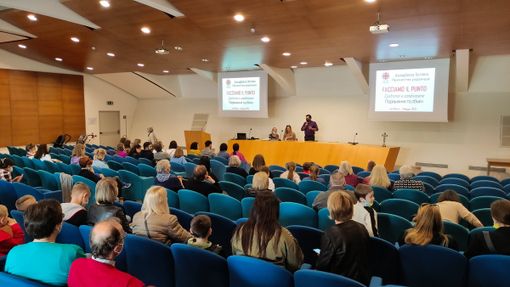 Alba, la Caritas incontra le famiglie ospitanti e ucraine, il problema maggiore è la burocrazia [VIDEO]