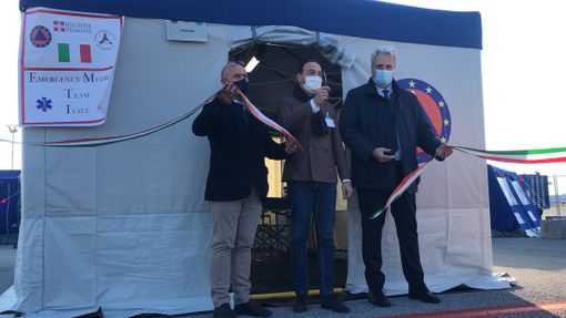 A Levaldigi, l’ospedale da campo Emt2. Cirio: “Un’eccellenza unica in Italia che potrà essere d’aiuto in questo momento di emergenza sanitaria” (VIDEO e FOTO)
