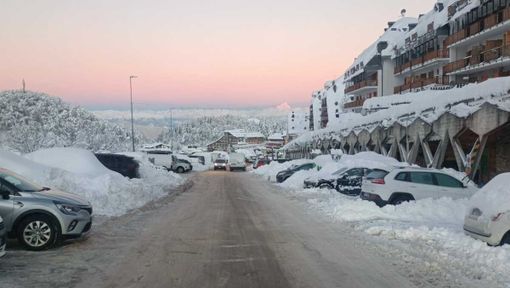Traffico verso Prato Nevoso in tilt: anche domenica strada aperta ma con limitazioni