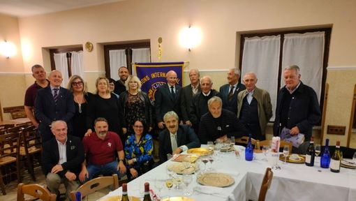 Regalare un cane guida a una persona bisognosa: raccolta fondi del Lions Club Cortemilia e Valli