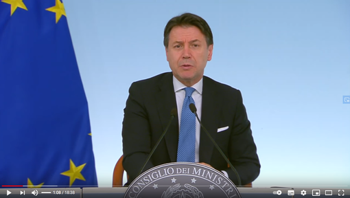 Era il 9 marzo del 2020: alle 21.35 il premier Conte annunciava il lockdown e lanciava lo slogan #iorestoacasa Era il 9 marzo del 2020: alle 21.35 il premier Conte annunciava il lockdown e lanciava lo slogan #iorestoacasa
