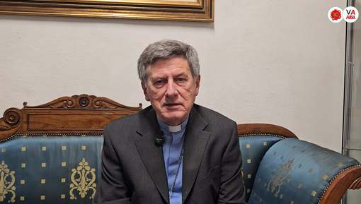 Per questo Natale il vescovo di Cuneo-Fossano: “Gloria a Dio e pace in terra agli uomini che Dio ama” [VIDEO]